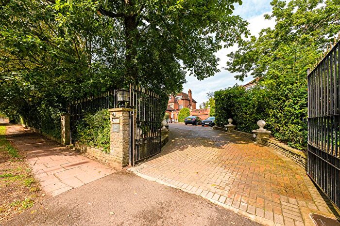 5 Bedroom Detached House For Sale In The Bishops Avenue, London, N2