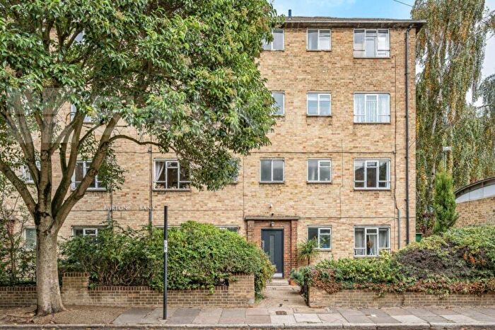 1 Bedroom Flat To Rent In Yeate Street, Islington, N1