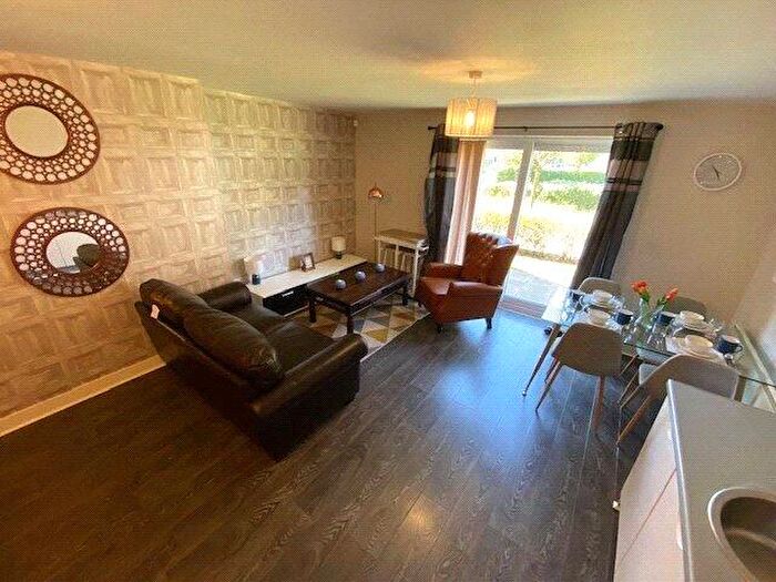 2 Bedroom Apartment To Rent In Slater House, Woden Street, Salford, M5