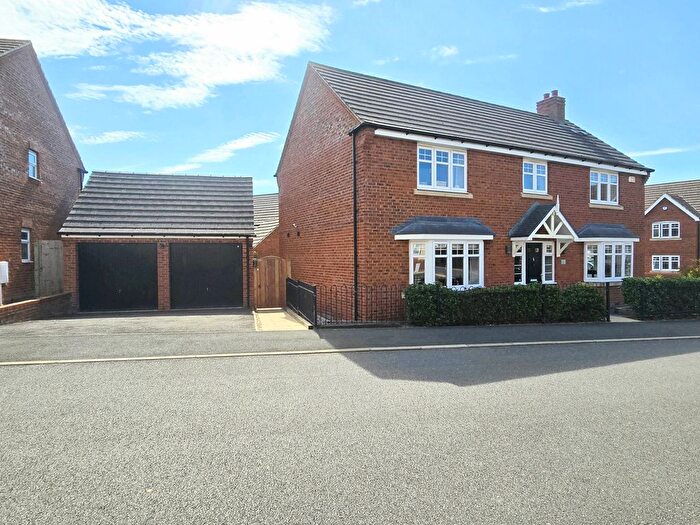 4 Bedroom Detached House For Sale In Majors Close, Long Buckby, NN6