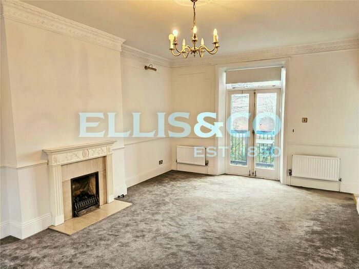 2 Bedroom Apartment To Rent In Roxeth Hill, Harrow, HA2