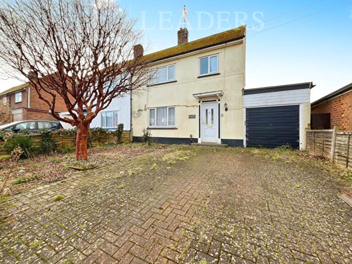 3 Bedroom Semi-Detached House To Rent In Western Avenue, Buckingham, MK18