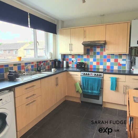1 Bedroom Flat For Sale In Hamworthy, Poole, Dorset., BH15