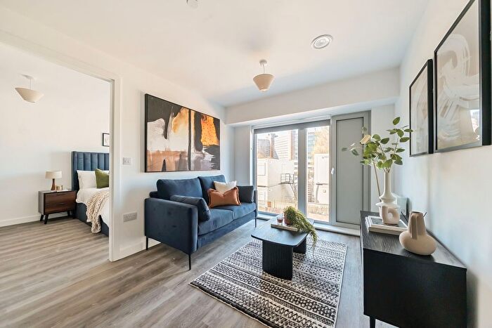 1 Bedroom Flat To Rent In Vicarage Grove, Church Street Eccles, M30