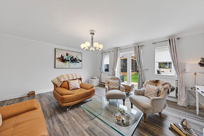 4 Bedroom Detached House For Sale In Newmarket Close, Corby, NN18