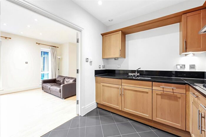 2 Bedroom Flat To Rent In Beckford Close, Warwick Road, London, W14