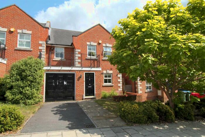 3 Bedroom Terraced House To Rent In Howerd Way, London SE18