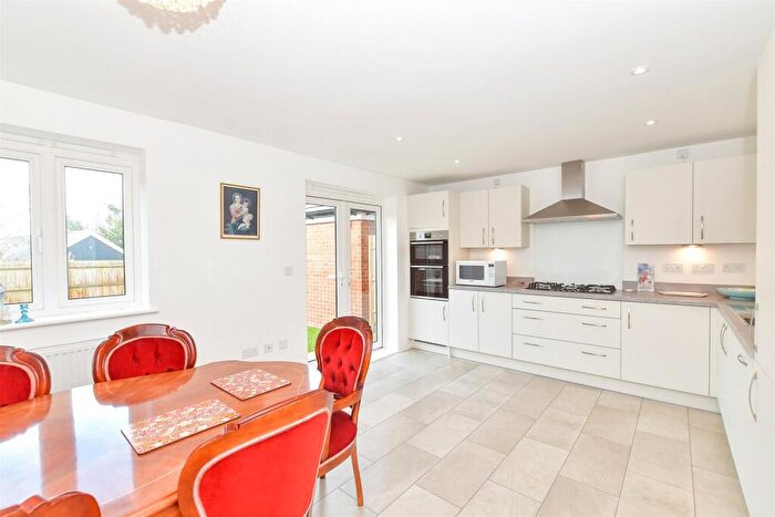 4 Bedroom Detached House For Sale In Holmwood Way, Angmering, West Sussex, BN16