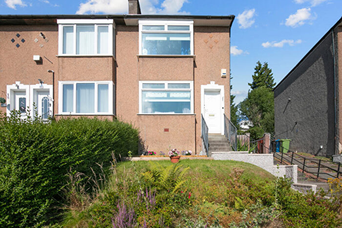 3 Bedroom End Of Terrace House For Sale In Stamperland Gardens, Clarkston, Glasgow, G76