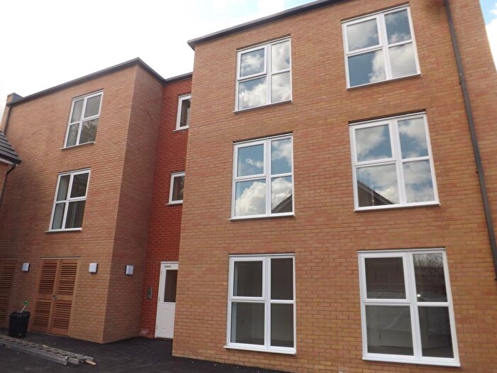 2 Bedroom Flat To Rent In Broadhurst Place, Basildon, SS14
