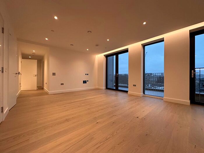 2 Bedroom Flat To Rent In London, WC1X