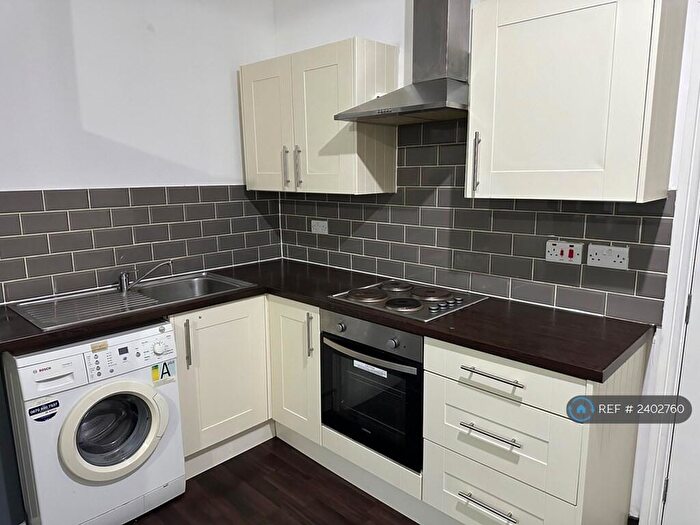 Studio To Rent In Roundhay Road, Leeds, LS8