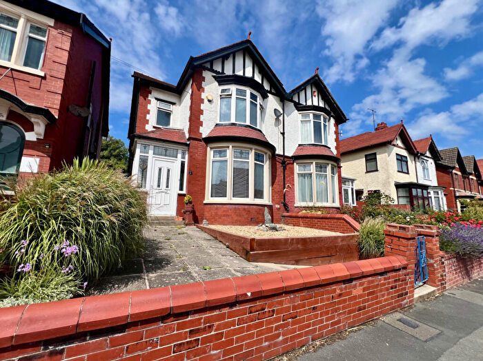 3 Bedroom Semi-Detached House For Sale In Reads Avenue, Blackpool, FY1