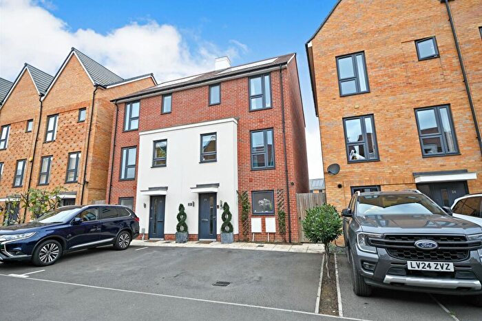 3 Bedroom Semi-Detached House For Sale In Maiden Way, Rainham, Essex, RM13