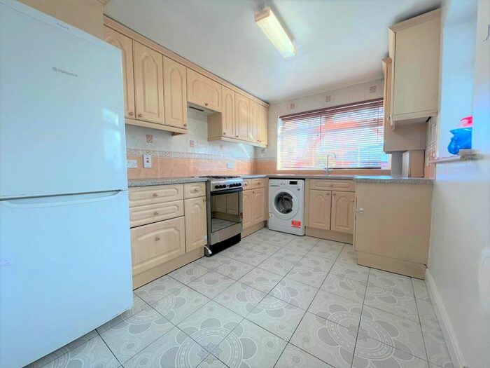 3 Bedroom Terraced House To Rent In Montagu Road, London, N18