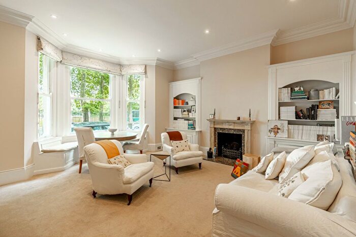 2 Bedroom Flat To Rent In Ormonde Gate, Kensington And Chelsea, London, SW3