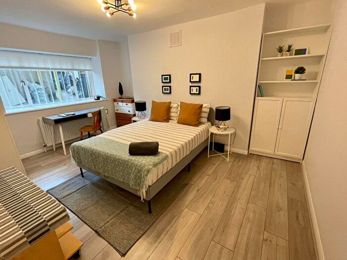 2 Bedroom Flat To Rent In Craven Hill, London, W2