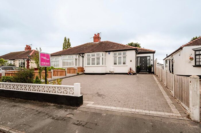 2 Bedroom Semi-Detached Bungalow For Sale In Silver Birch Way, Liverpool, L31