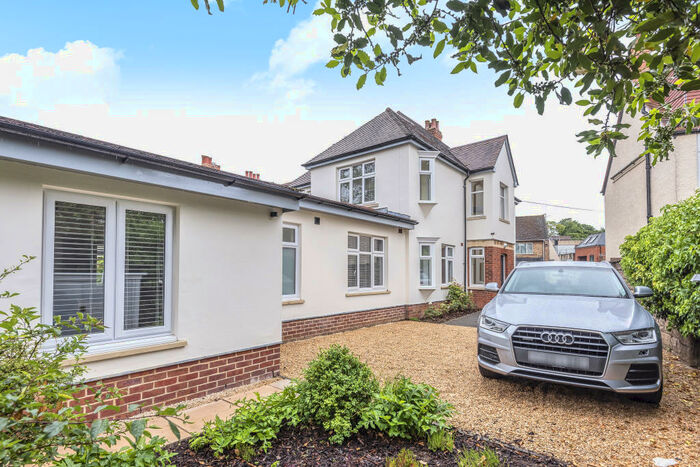 2 Bedroom Property To Rent In Old High Street, Headington, OX3