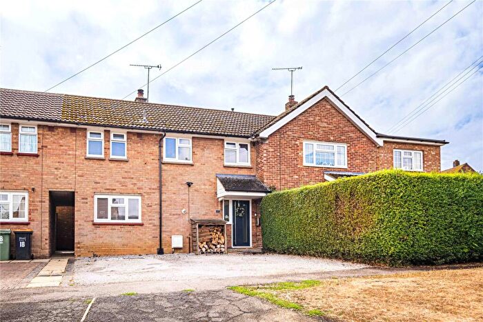 3 Bedroom Terraced House For Sale In Church Close, Studham, Bedfordshire, LU6