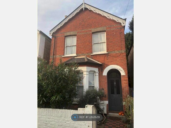 3 Bedroom Detached House To Rent In Cromwell Road, Feltham, TW13