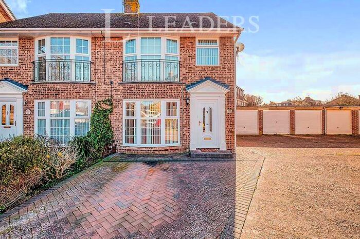 3 Bedroom Semi-Detached House To Rent In Greenacres, Shoreham, BN43