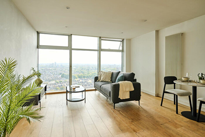 1 Bedroom Apartment To Rent In Pioneer Point - Flat N-, Ilford, IG1