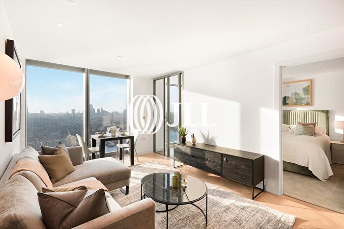 1 Bedroom Apartment To Rent In Landmark Pinnacle, Marsh Wall, E14