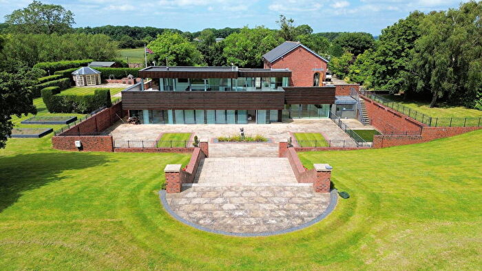 4 Bedroom Detached House For Sale In Coltsworth Lane, Barlborough, Chesterfield, S43