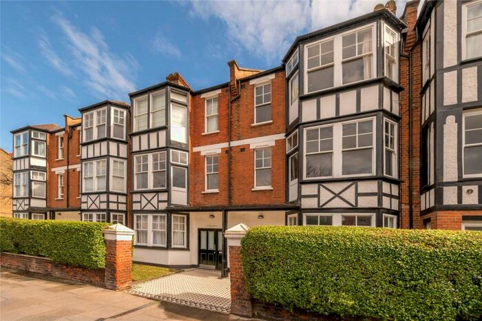 2 Bedroom Flat To Rent In Cowley Mansions, Mortlake High Street, London, SW14