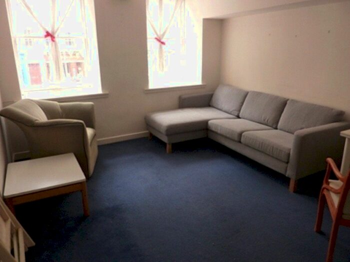 1 Bedroom Flat To Rent In High Street, Edinburgh, EH1