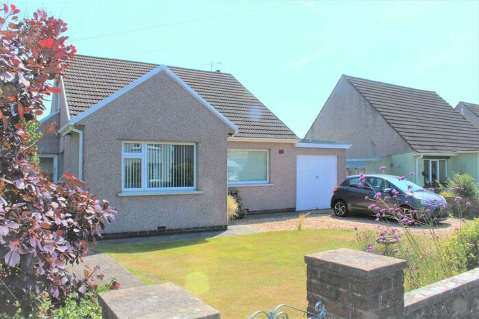 4 Bedroom Detached House For Sale In Mayfield Avenue, Laleston, Bridgend., CF32