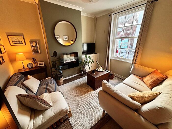 2 Bedroom Terraced House To Rent In Hill Street, Leamington Spa, CV32