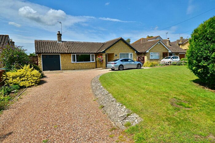 3 Bedroom Bungalow For Sale In Arrow Lane, North Littleton, Evesham, WR11