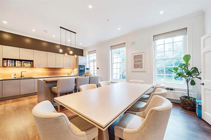 4 Bedroom Flat To Rent In Redington Gardens, Hampstead, NW3