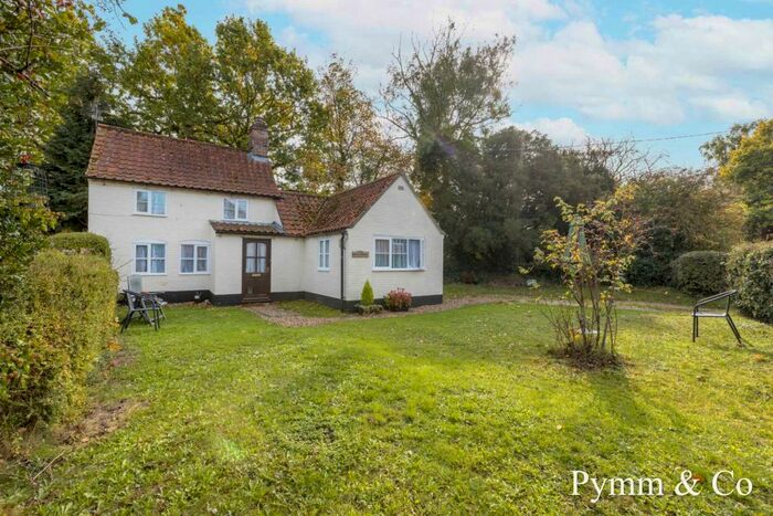 2 Bedroom Cottage For Sale In Seething Street, Seething, NR15