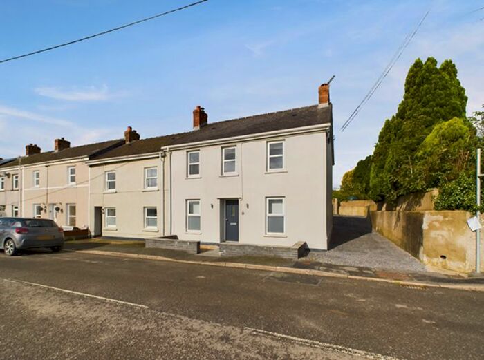 3 Bedroom End Of Terrace House For Sale In High Street, Bancyfelin, Carmarthen, SA33