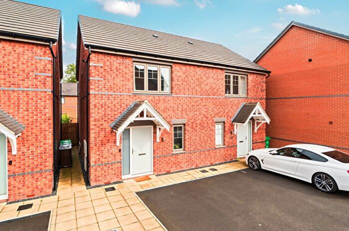 2 Bedroom Semi-Detached House For Sale In Heartwood Close, Wollaton, Nottingham, Nottinghamshire, NG8