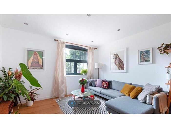 2 Bedroom End Of Terrace House To Rent In Hatcham Park Mews, London, SE14