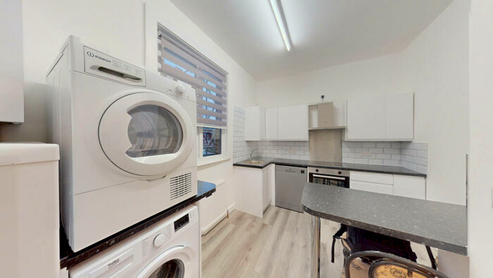 3 Bedroom Apartment To Rent In Winchester Road, London, N9