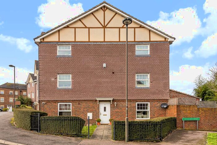 5 Bedroom Terraced House To Rent In Parkland Mead Bromley, BR1