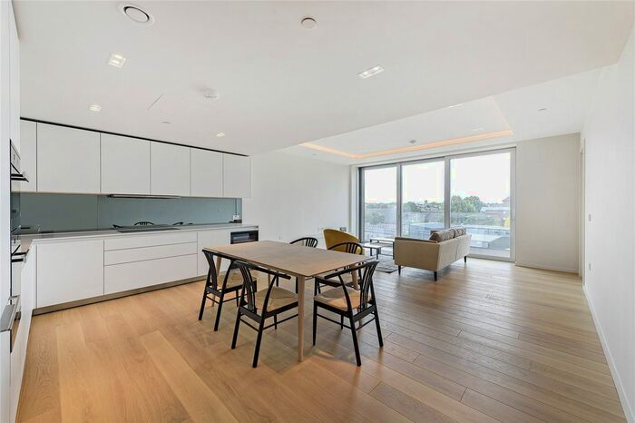 3 Bedroom Flat To Rent In Lillie Square, London, SW6