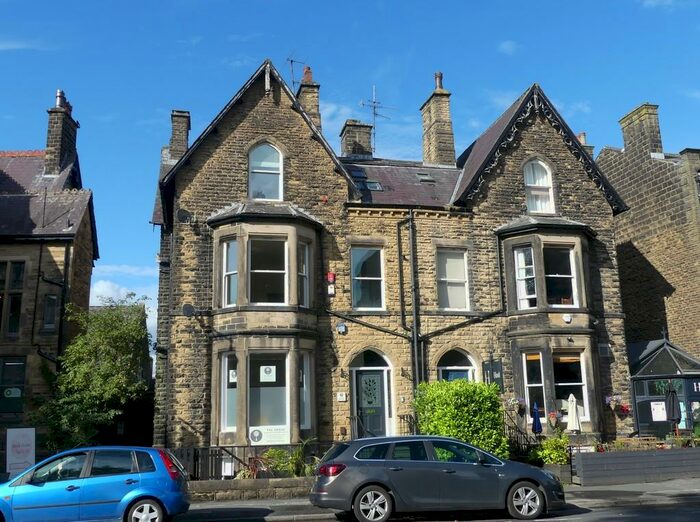 2 Bedroom Apartment To Rent In The Grove, Ilkley, LS29