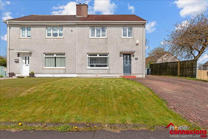 3 Bedroom Semi-Detached House For Sale In Culross Place, West Mains, East Kilbride, G74
