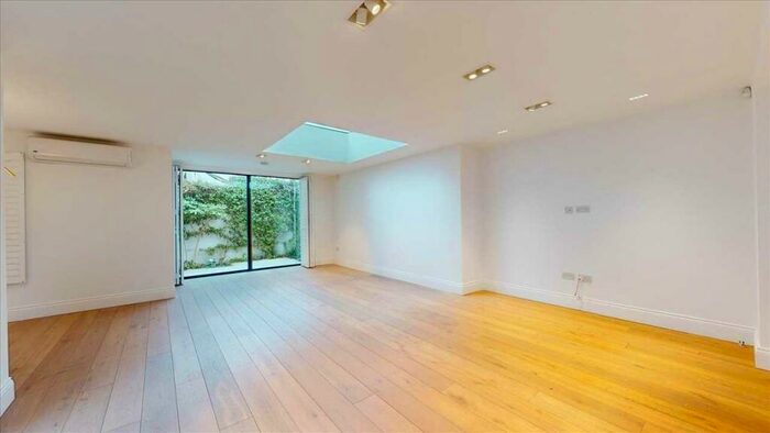 6 Bedroom House To Rent In Acacia Gardens, London, NW8
