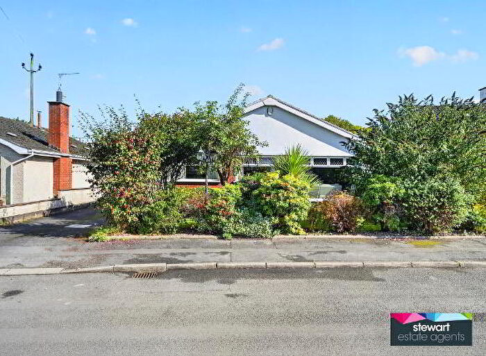 3 Bedroom Detached Bungalows For Sale In Broadwater Park, Aghalee, BT67