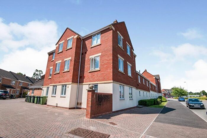 2 Bedroom Flat For Sale In Powlesland Road, Alphington, EX2