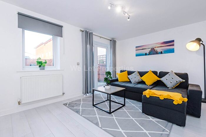 2 Bedroom Property To Rent In Bell Crescent, Manchester, M11