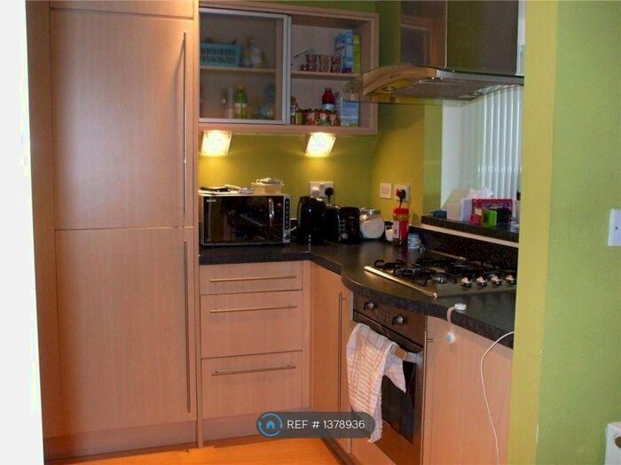 2 Bedroom Flat To Rent In East Pilton Farm Crescent, Edinburgh, EH5