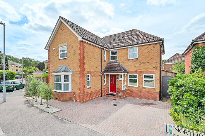 4 Bedroom Detached House For Sale In Northweald Lane, North Kingston, Kingston Upon Thames, KT2